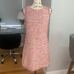 Textured tweed shift dress by AnnTaylor with fringed hem, sleeves Red multi Sz 4